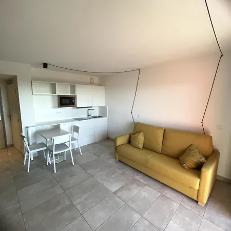 Apartamento Oustaou-studio Bloom -le Spot