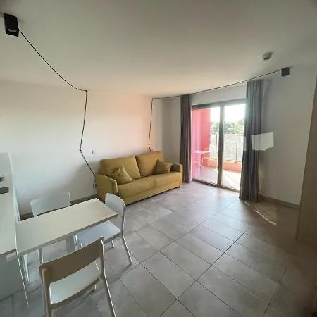 Oustaou-studio Bloom -le Spot Appartement *