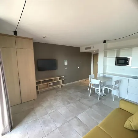 Apartment Oustaou-studio Bloom -le Spot *
